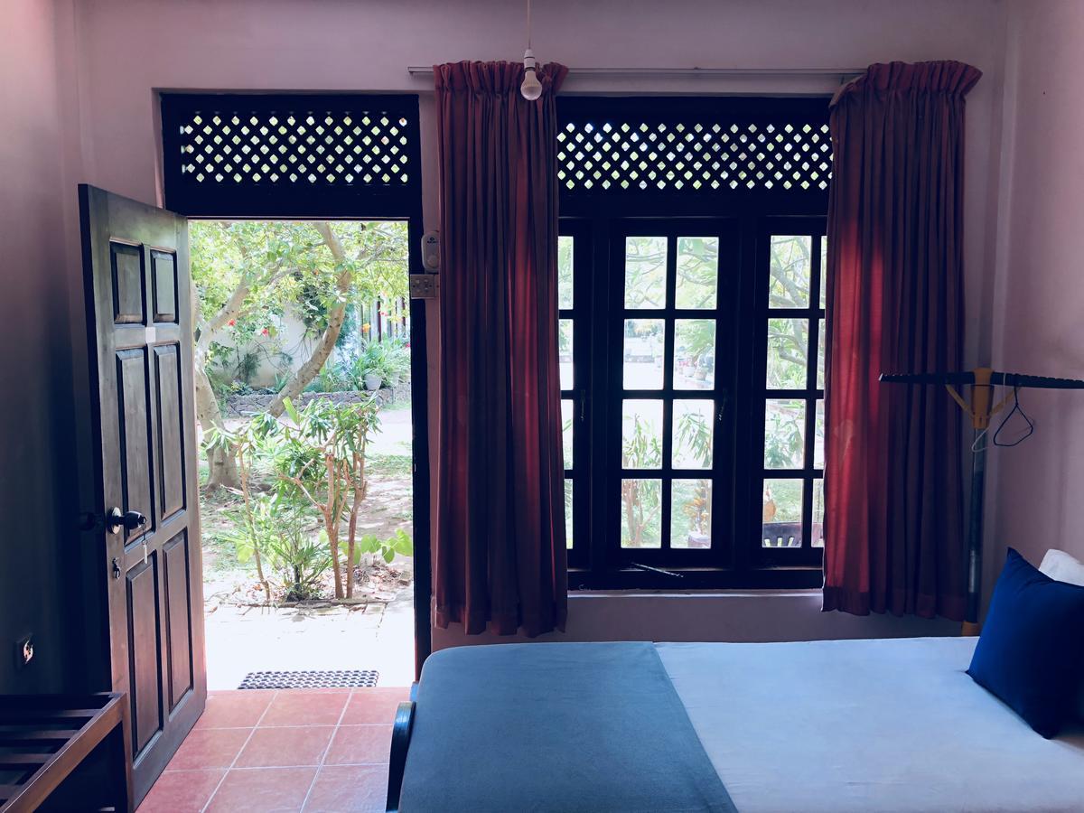 Hotel Lagoon Paradise Negombo Exteriör bild